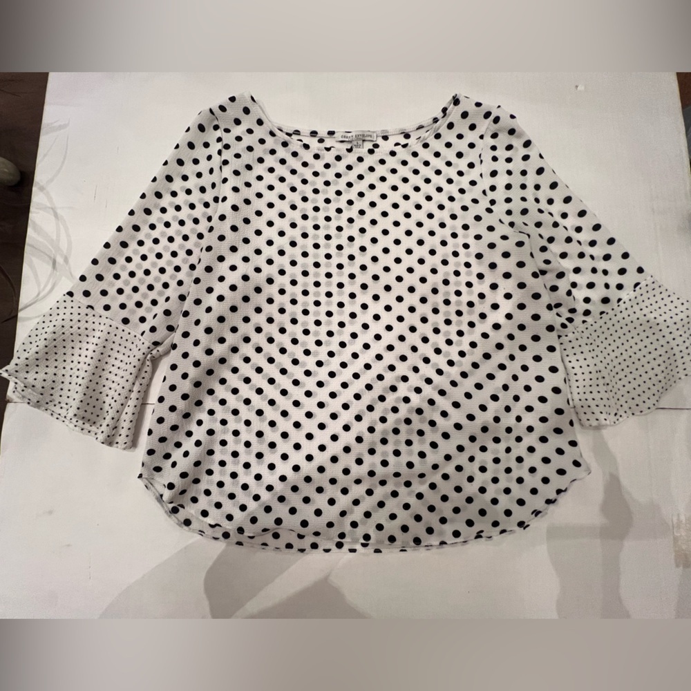GREEN ENVELOPE WOMEN’S BLOUSE WITH RUFFLE 3/4 LENGTH SLEEVE DRESSY TOP. LARGE